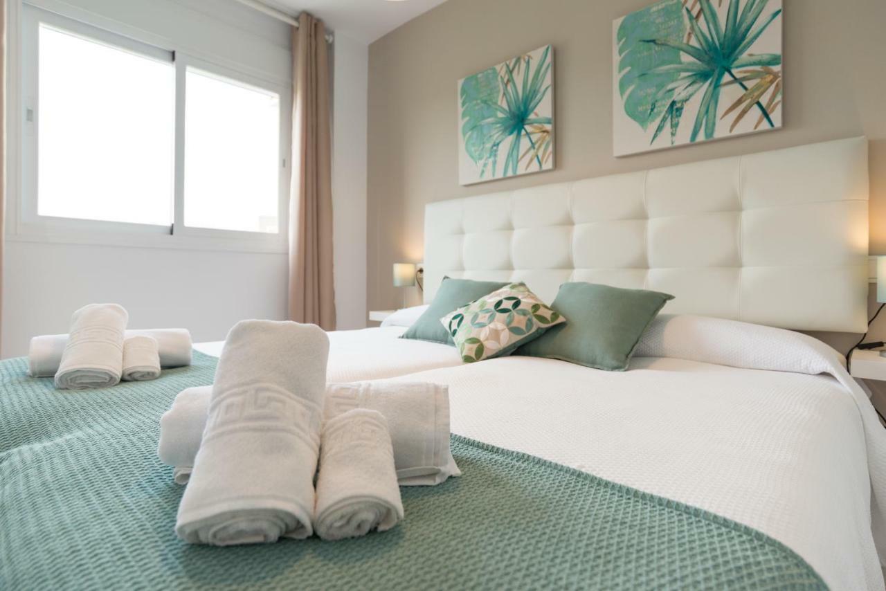 Stunning Spacious City Apartment With Free Parking Málaga Exterior foto